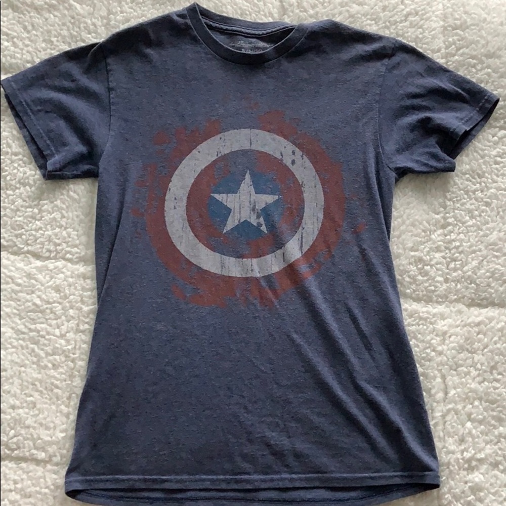 Red, White, and Blue Captain America Tee-shirt boy
